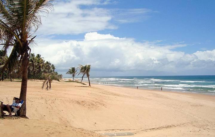 Suspiro Da Bahia Pe Na Areia Vila Salvador Exterior foto